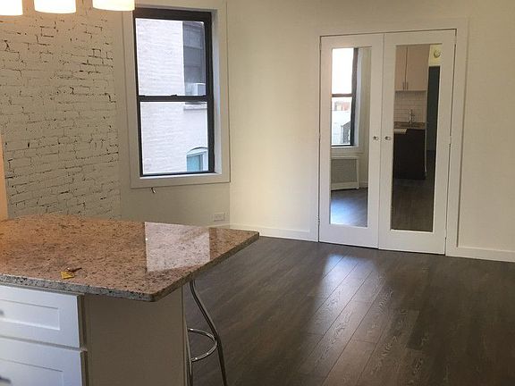 2nd image of 128 E 83rd St APT 3B