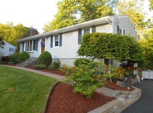39 Juniper Ln, Rutland, MA 01543