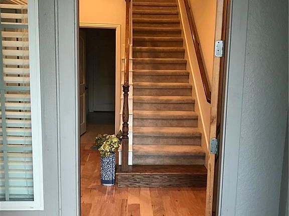 5th image of 582 Tuscan Dr