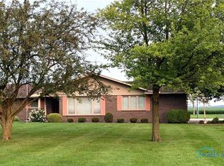 415 N Vine St, Deshler, OH 43516