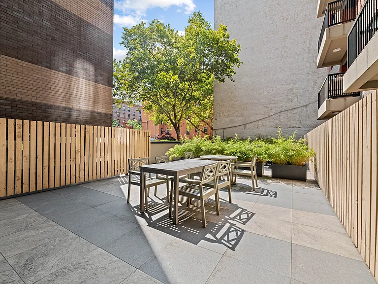 2600 7th Ave #6R — Photo 11