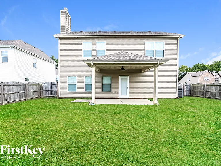 3241 Mapleside Ln — Photo 15