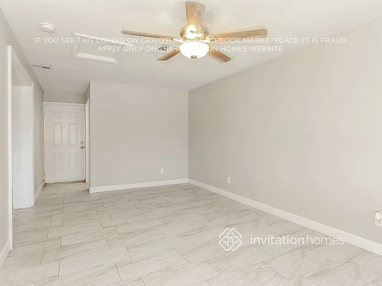 12614 W Del Rio Ln — Photo 7