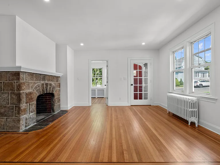 53 Park Ave — Photo 6