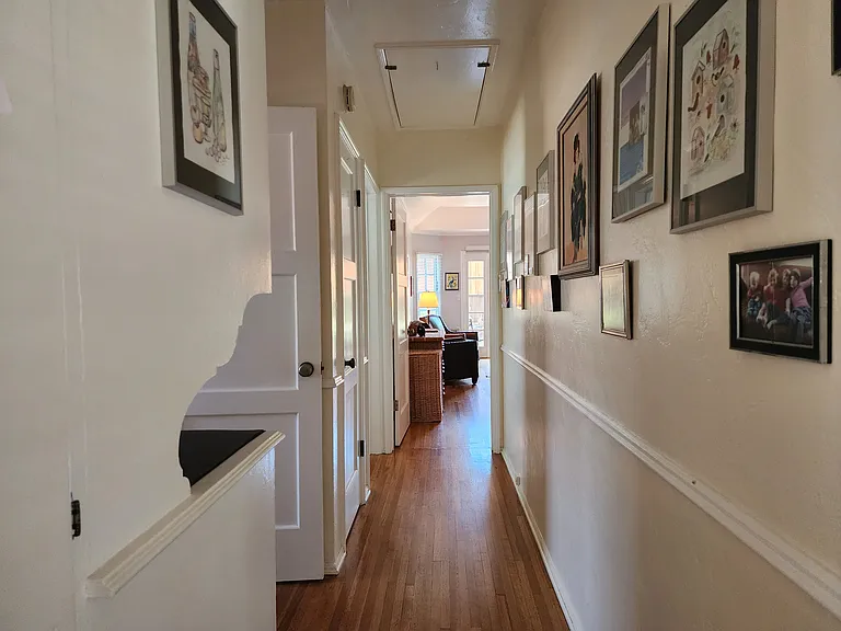 10758 Farragut Dr — Photo 19