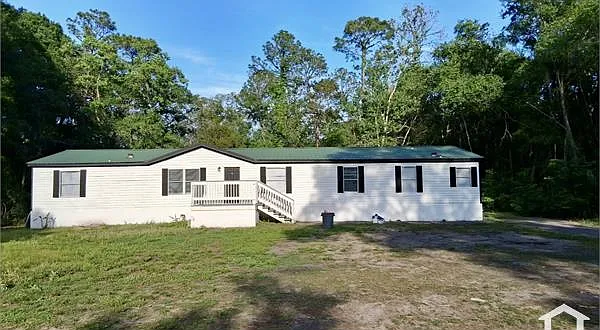 4 bed, 2000 sqft, $2,200 — Photo 1