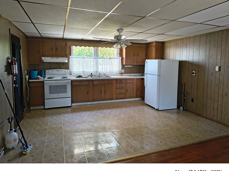 1st image of 6 E Howard St APT B