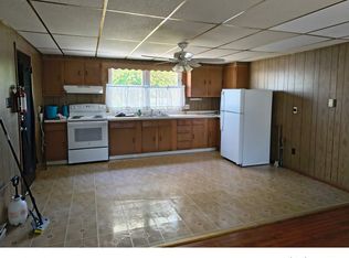 6 E Howard St APT B, Clayton, NJ 08312