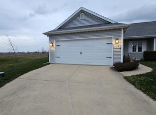 1514 Stonebluff Ct, Champaign, IL 61822