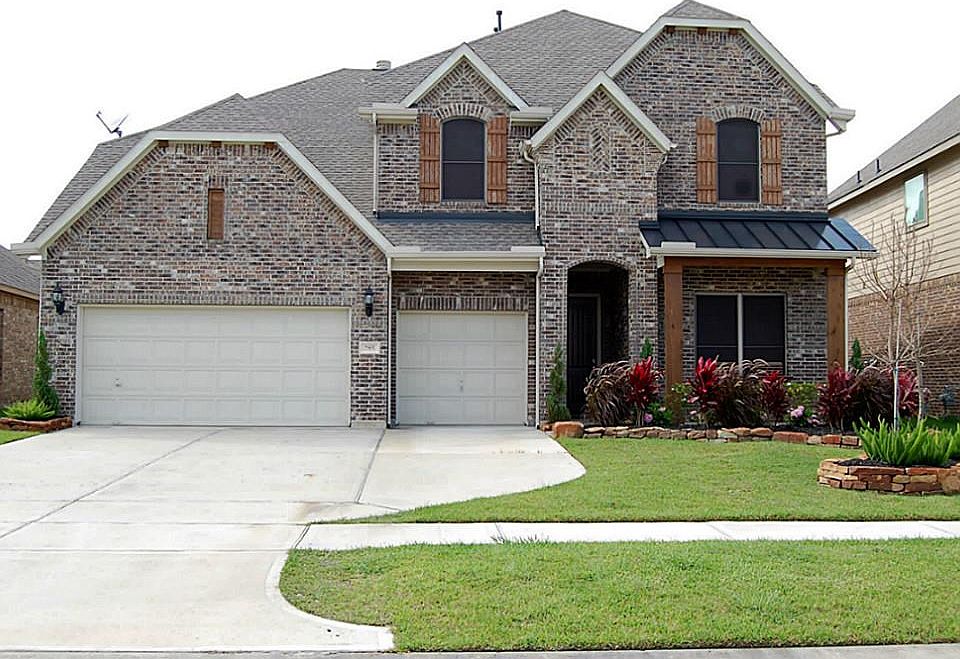 1st image of 285 Westwood Dr