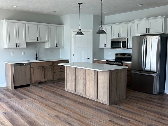 5th image of 1021 Rylie Way