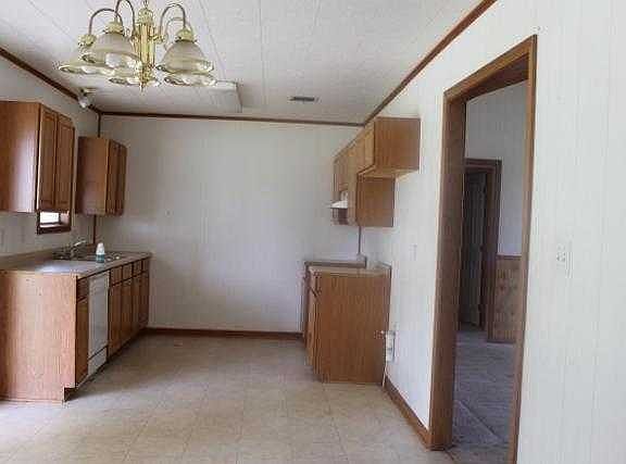 "638WisdomRdInterior.jpg"