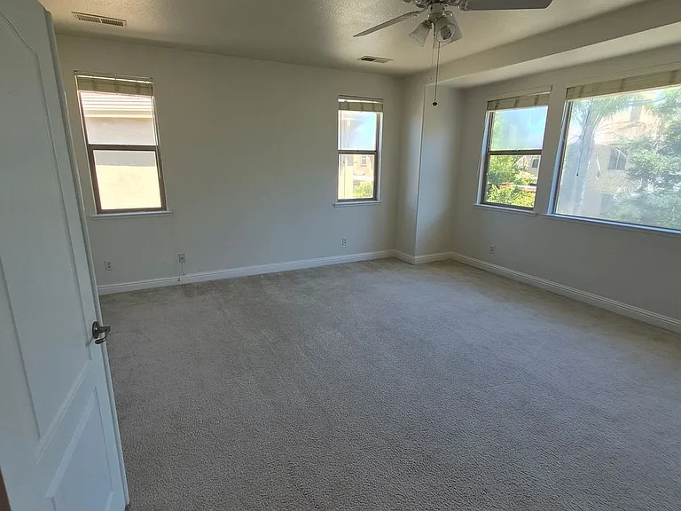 9835 Peters Ranch Way — Photo 31