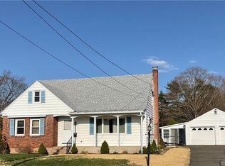 24 Forest St, Middletown, CT 06457