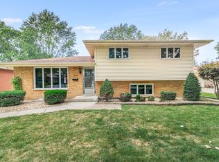 18822 Sherman St, Lansing, IL