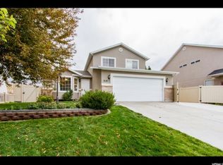 319 W Harvest Moon Dr, Saratoga Springs, UT 84045