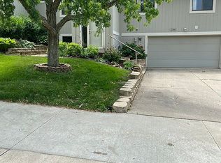 7240 S Jester Pl UNIT B, Painesville, OH 44077