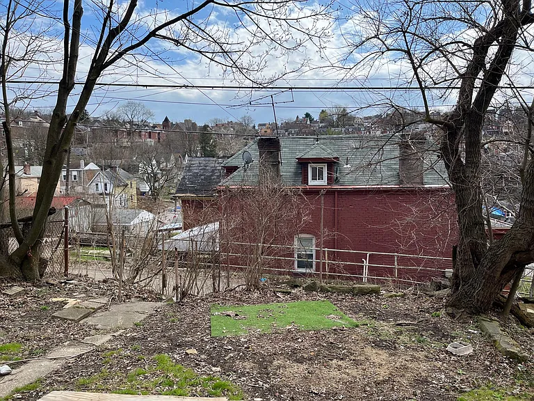 226 Bausman St — Photo 28