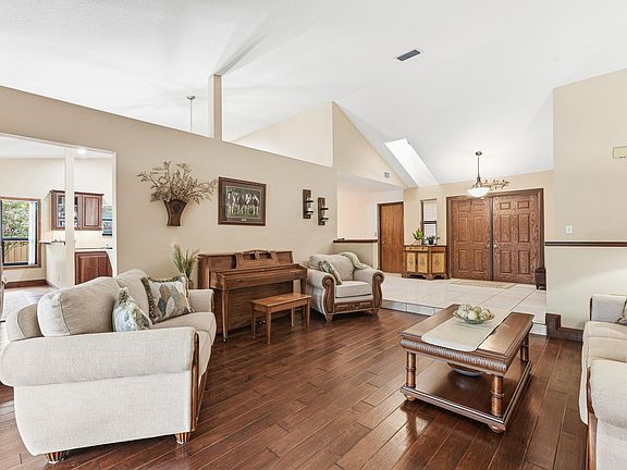 5th image of 12735 Stone Pine Way