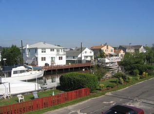 64 Clark St, Long Beach, NY 11561