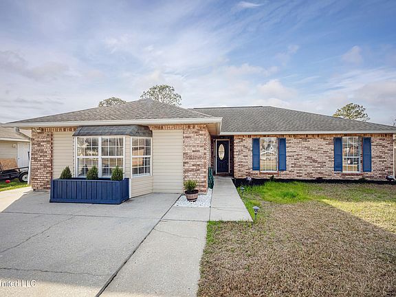 2nd image of 10629 Dogwood Dr