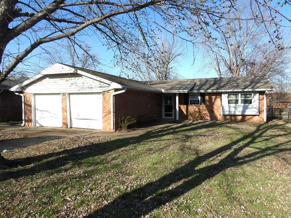 22 Arapaho Dr, Shawnee, OK 74801