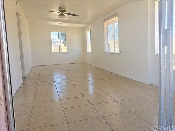 3rd image of 16742 Sunset Dr