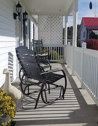 4th image of 20 Garden St