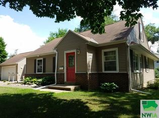 401 Johnson St, Alta, IA 51002