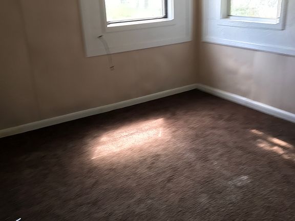 4th image of 526 N Randlett St