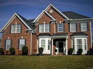 7829 Woodmere Dr, Harrisburg, NC 28075