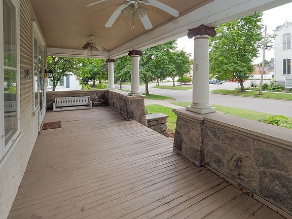 326 Cutler St-103