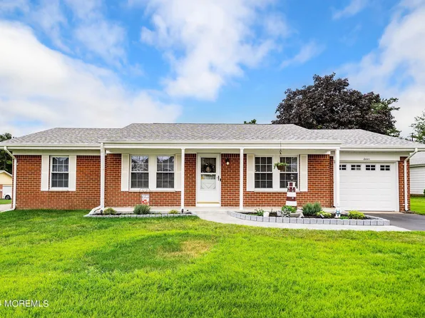 7 Pioneer Court, Whiting, NJ 08759