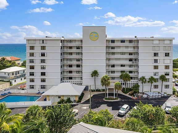 4th image of 911 Ocean Drive #404