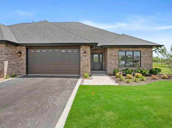 8432 Shell Dr, Saint John, IN 46373
