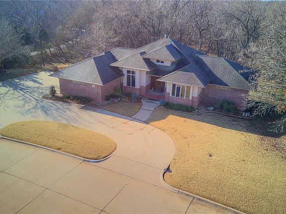 2nd image of 2214 S Walking Trail Dr