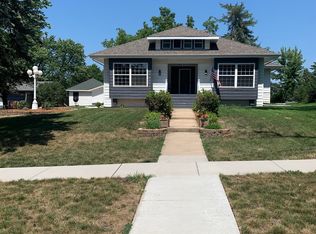 808 3rd St, Garretson, SD 57030