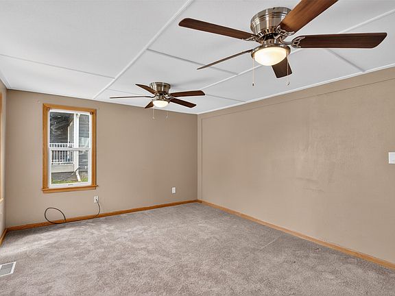 3rd image of 1133 Prairie St