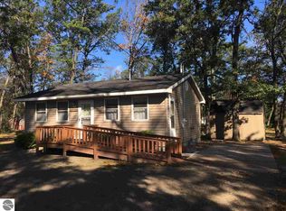 1623 Northwoods Dr, Alger, MI 48610