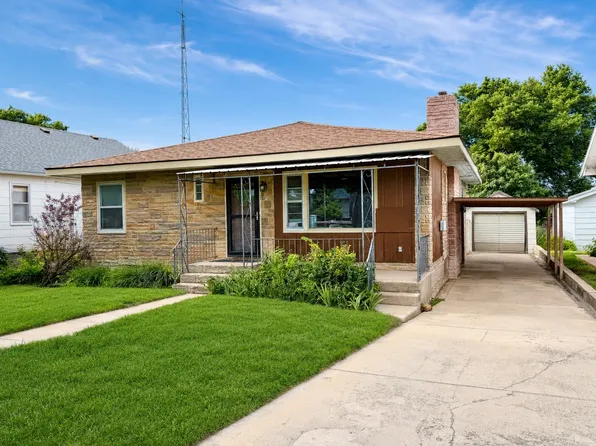 110 E 1st St, Saint Francis, KS 67756