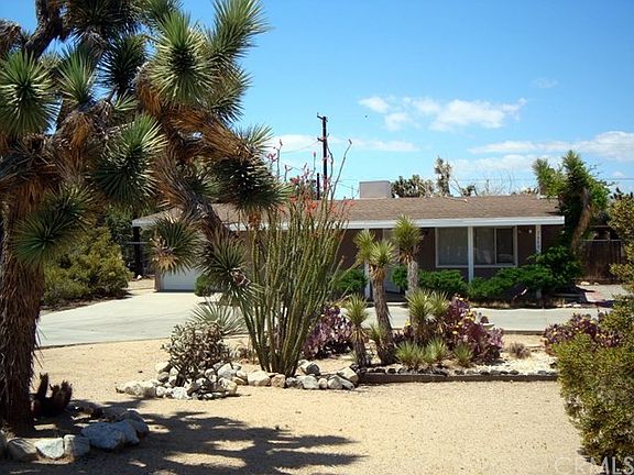 3rd image of 7880 Barberry Ave