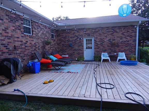 Huge Deck w String Lights