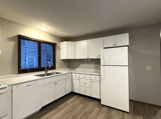 Spacious 2 Bedroom Apartment, Sioux Falls, SD 57105