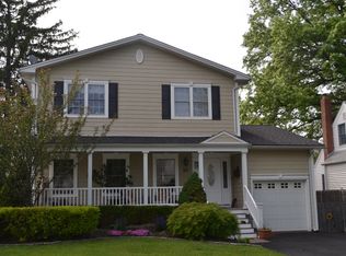 60 Windsor Dr, Dumont, NJ 07628