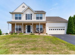 18 Crestpoint Dr, New Castle, DE 19720