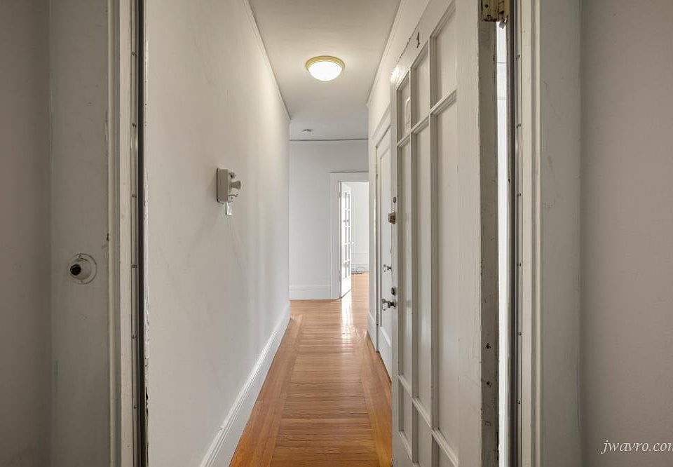 1st image of 510 24th Ave
