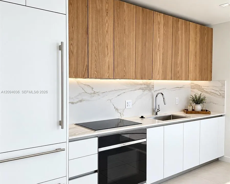 1400 Biscayne Blvd #2907