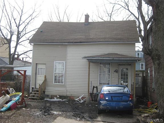 3rd image of 269 Breckenridge St