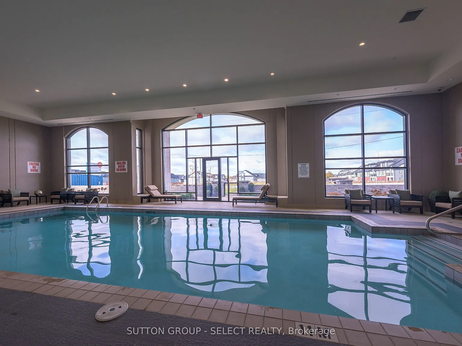 2 bed, $3,200 — Photo 4