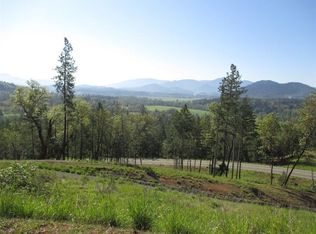 310 Eagle Vista Dr, Grants Pass, OR 97526